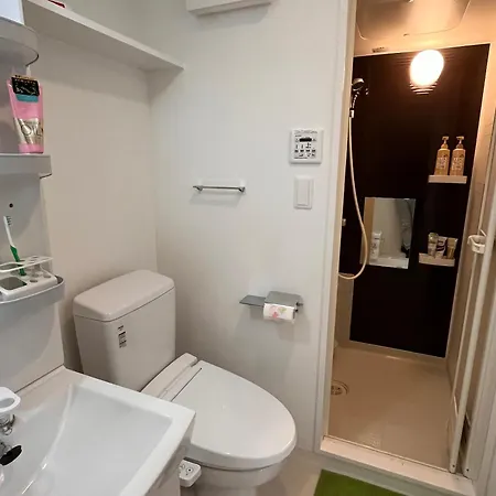 R Guest House Osaka Exterior photo